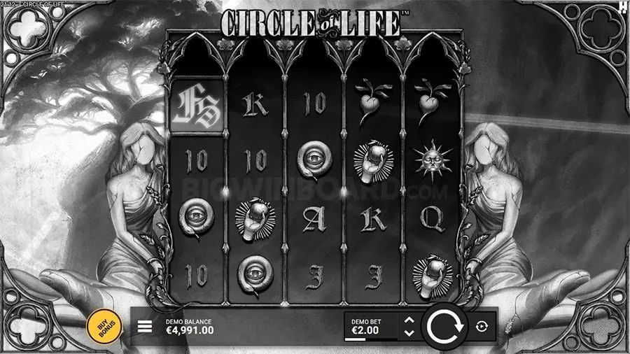 55bmw Comparing Online vs Land Casinos